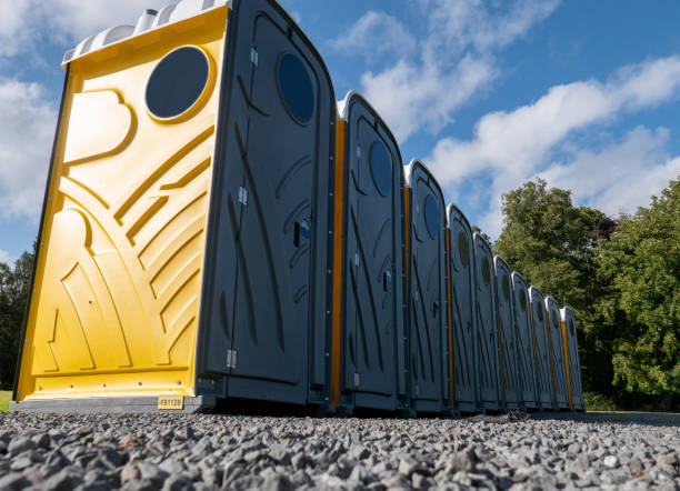 Portable Toilets for Disaster Relief Sites in Delhi, CA